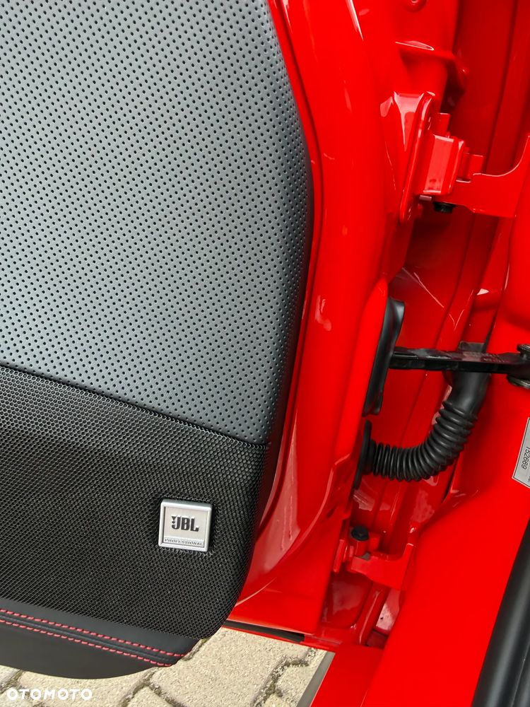 Ferrari 812 Superfast - 14