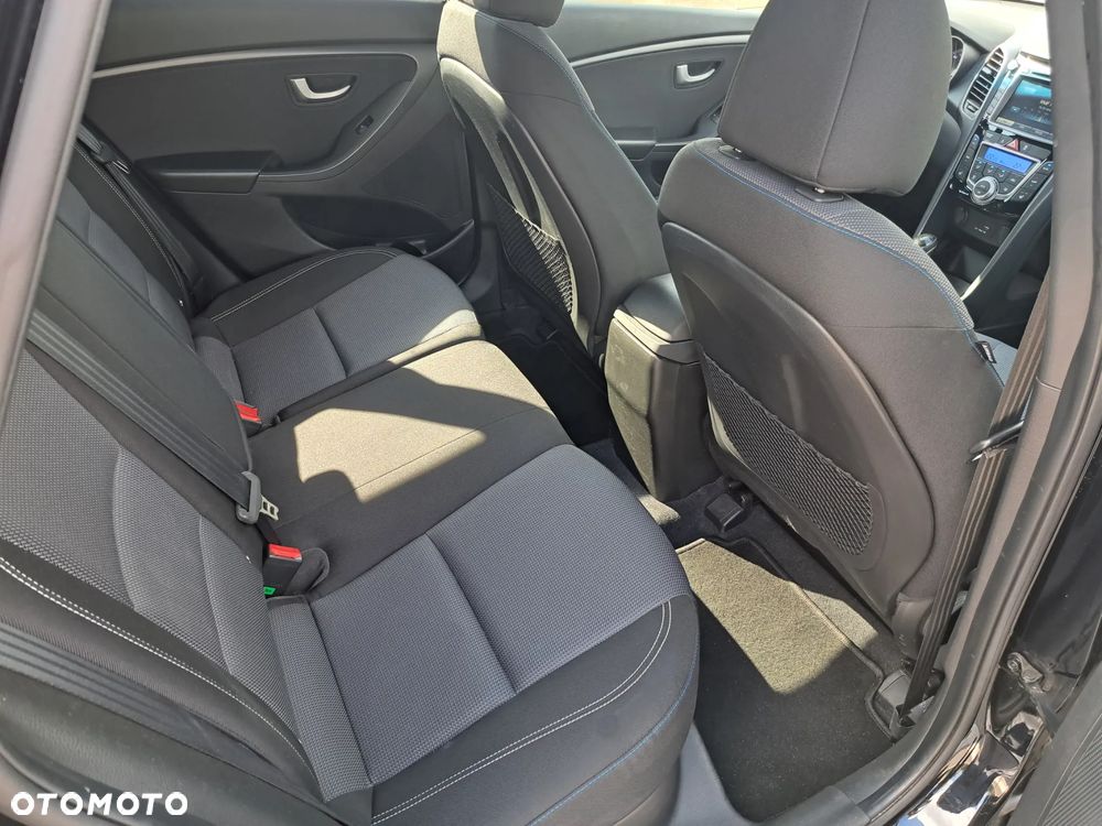 Hyundai i30 blue Kombi 1.6 CRDi DCT Passion - 7