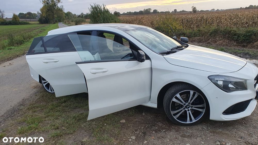 Mercedes-Benz CLA 220 d 7G-DCT AMG Line - 16