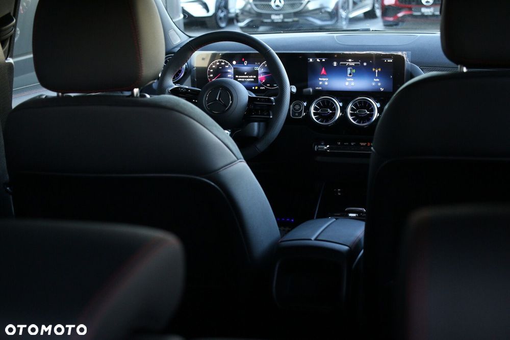 Mercedes-Benz GLA - 19