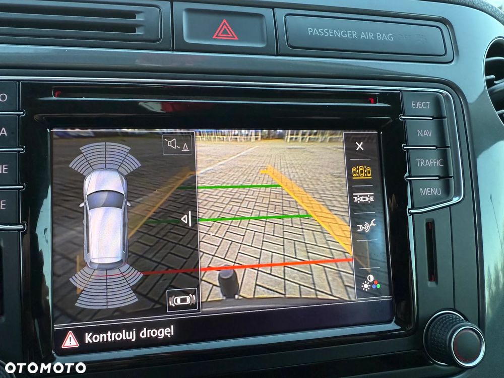 Volkswagen Tiguan 2.0 TDI DPF BlueMotion Technology Exclusive - 29