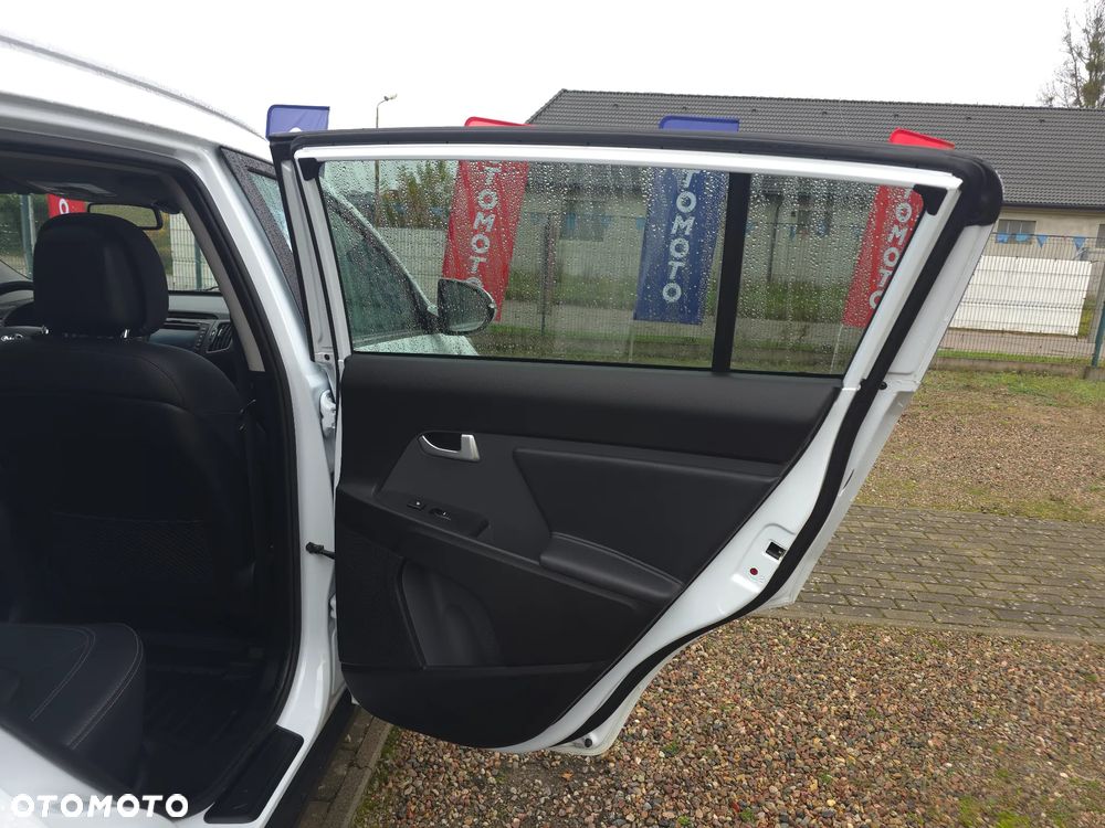 Kia Sportage 2.0 CRDI XL AWD - 12
