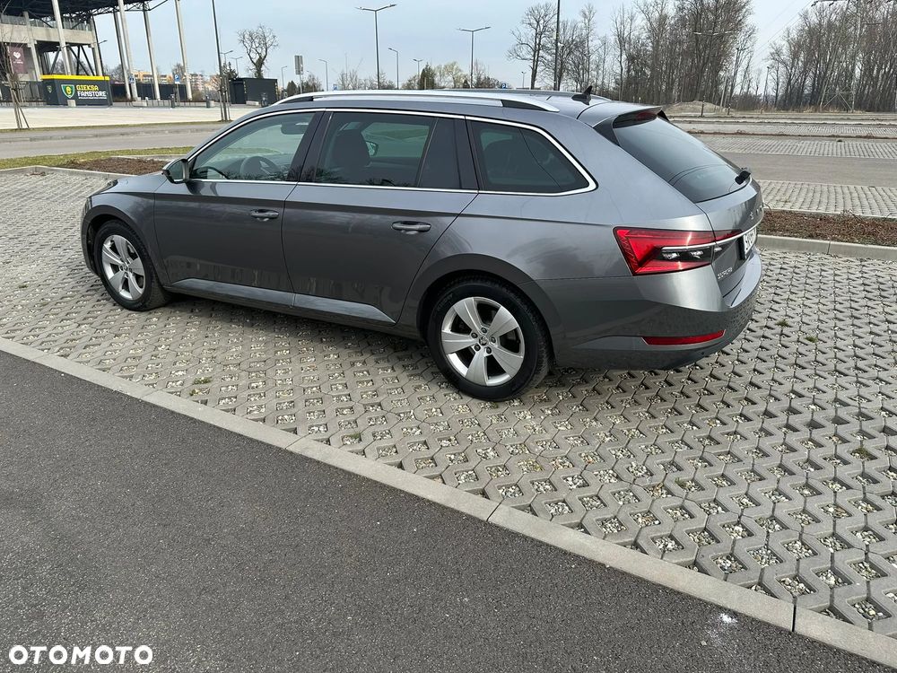 Skoda Superb 2.0 TDI SCR Style DSG - 2