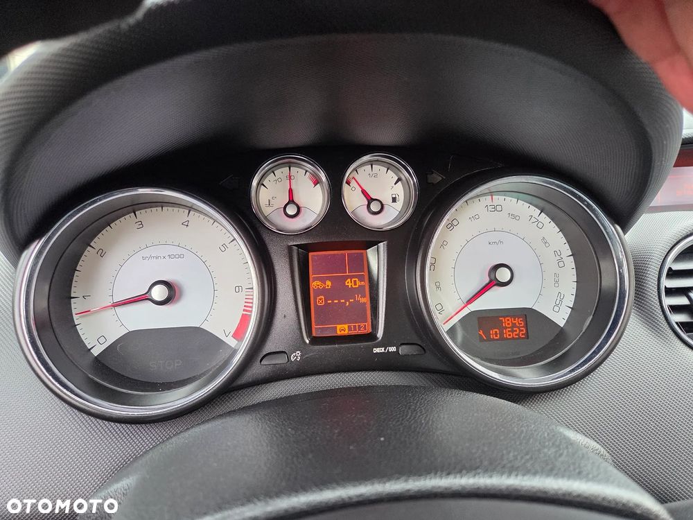 Peugeot 308 CC 1.6 Sport - 28