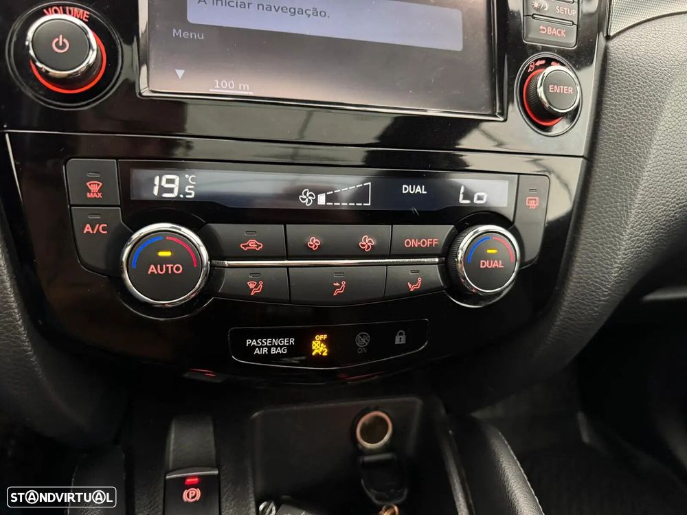 Nissan Qashqai 1.2 DIG-T N-Connecta - 40