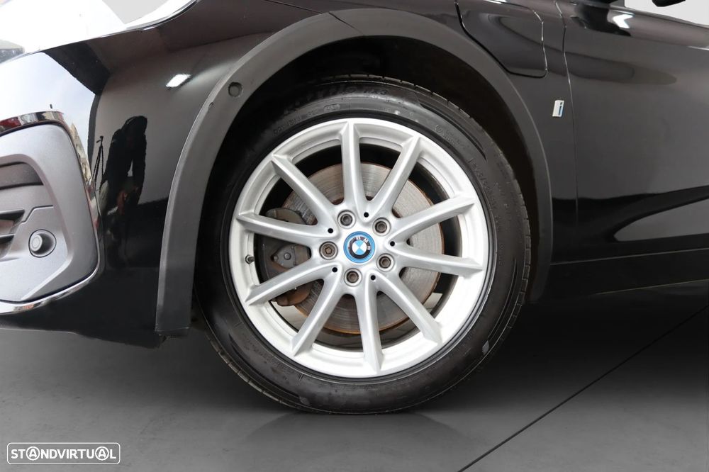 BMW 225xe Active Tourer - 18