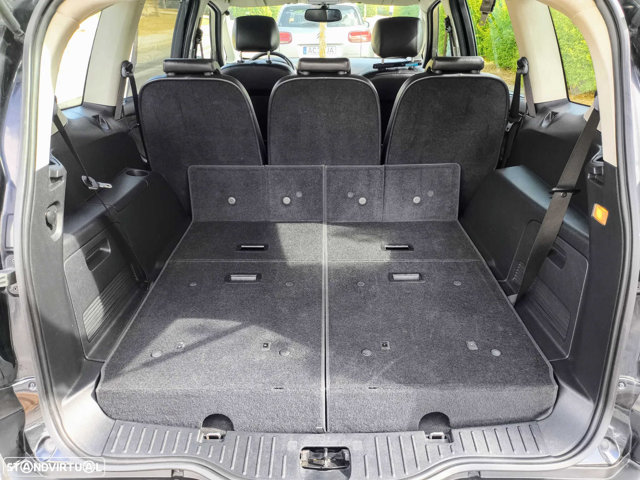 Ford S-Max 1.8 TDCi Titanium 7L - 20