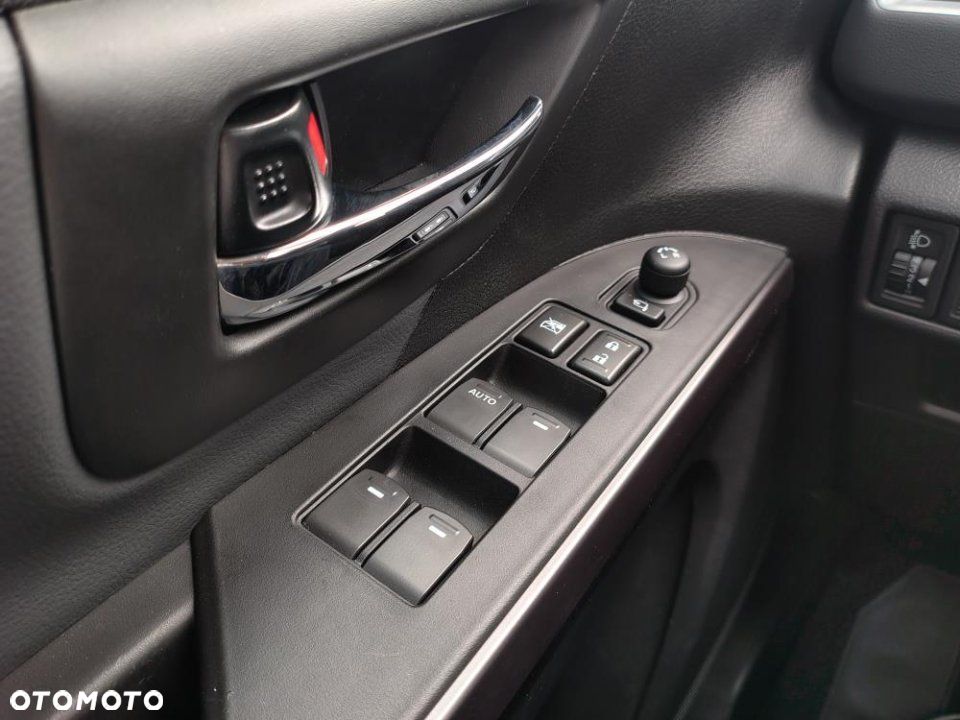Suzuki S-Cross - 25