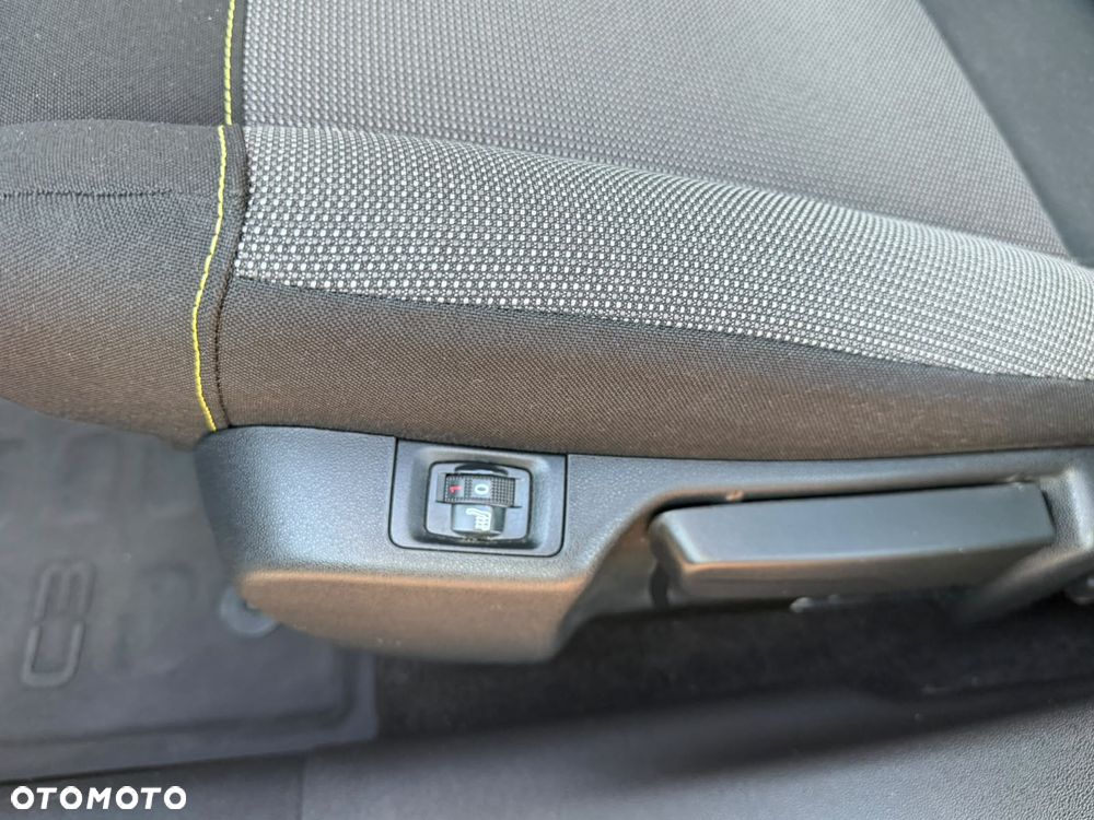 Citroën C3 1.2 PureTech Exclusive - 22