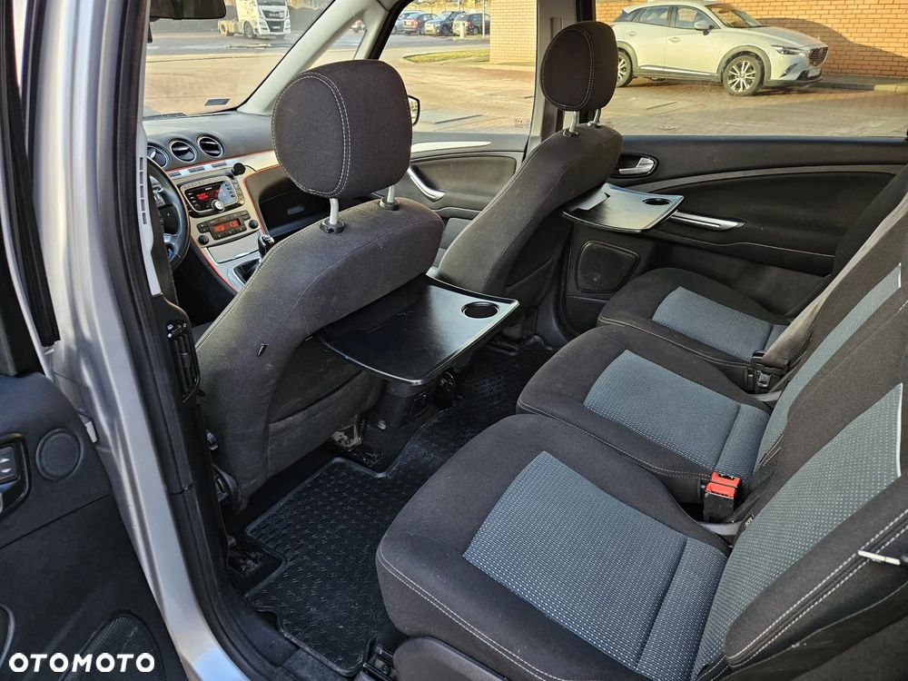 Ford Galaxy - 20