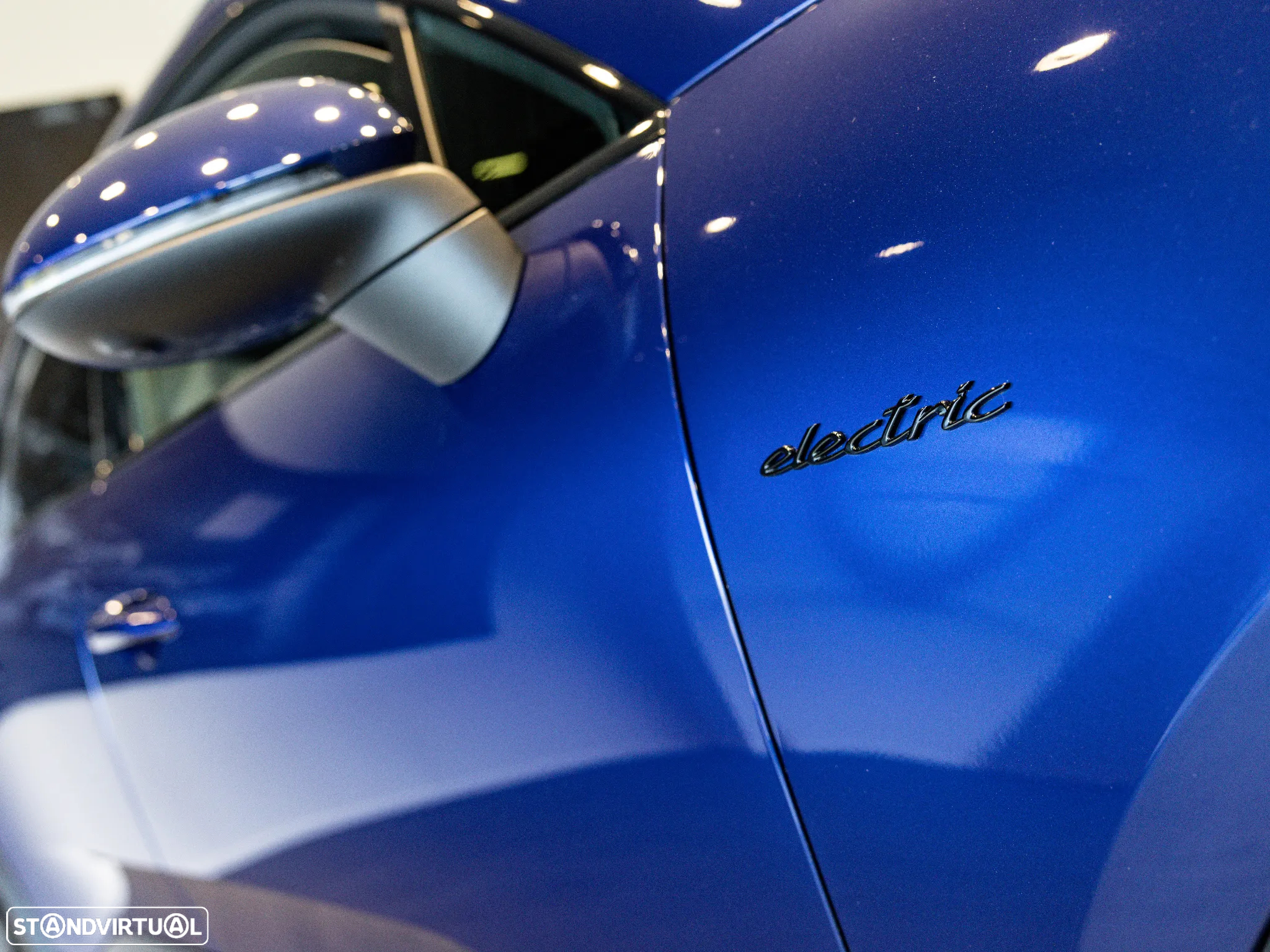 Porsche Macan Electric 4 - 18
