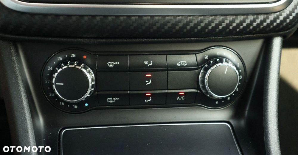 Mercedes-Benz GLA 200 (CDI) d 7G-DCT - 29