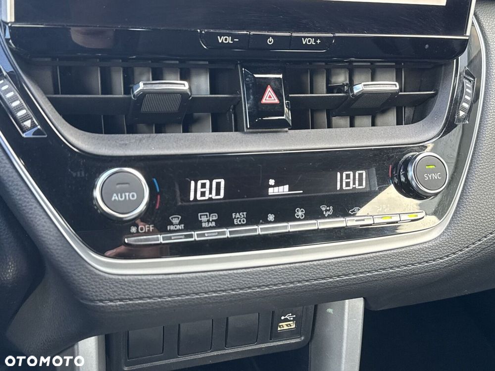 Toyota Corolla Cross 2.0 Hybrid Comfort - 22