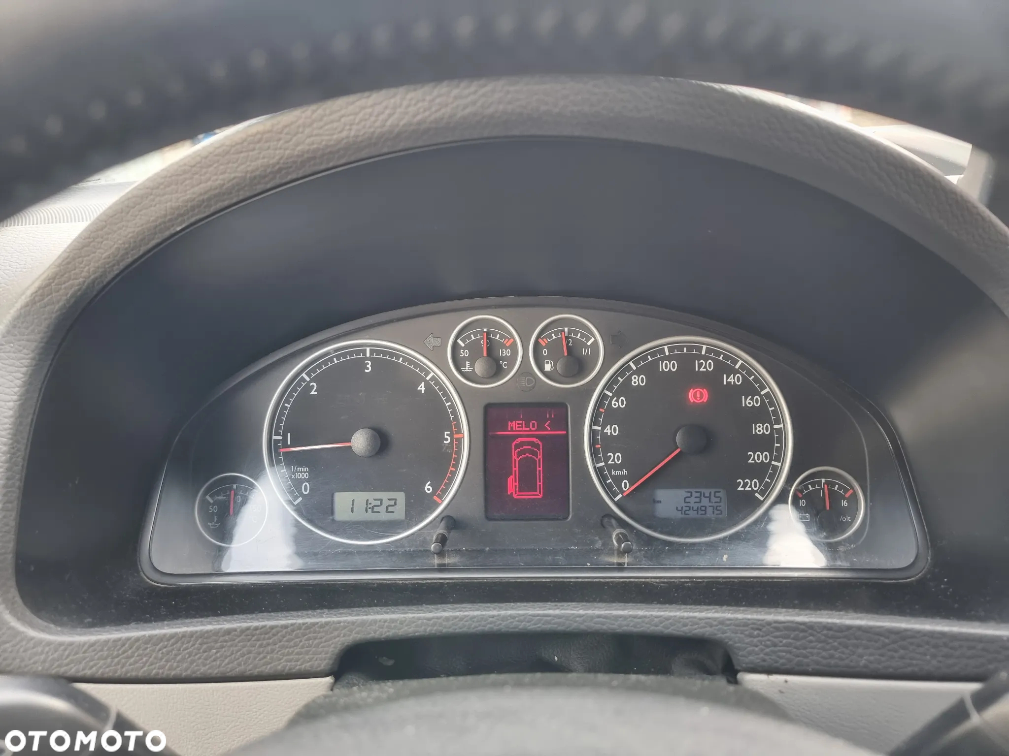 Volkswagen Multivan - 11