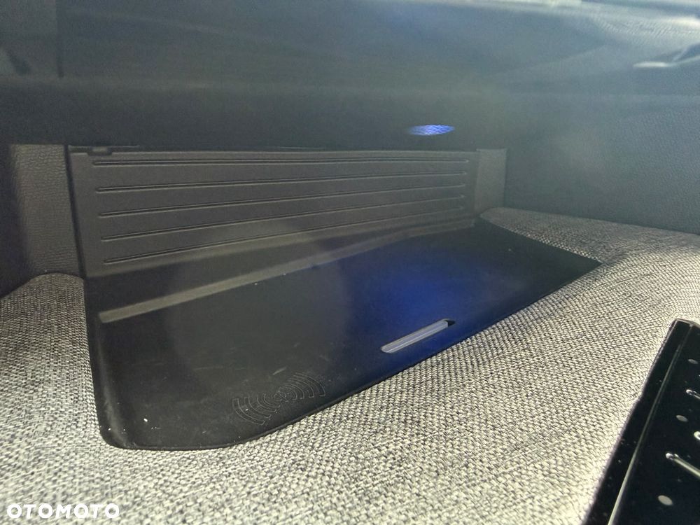 Peugeot 3008 1.2 PureTech mHEV GT Exclusive e-DCS6 - 27