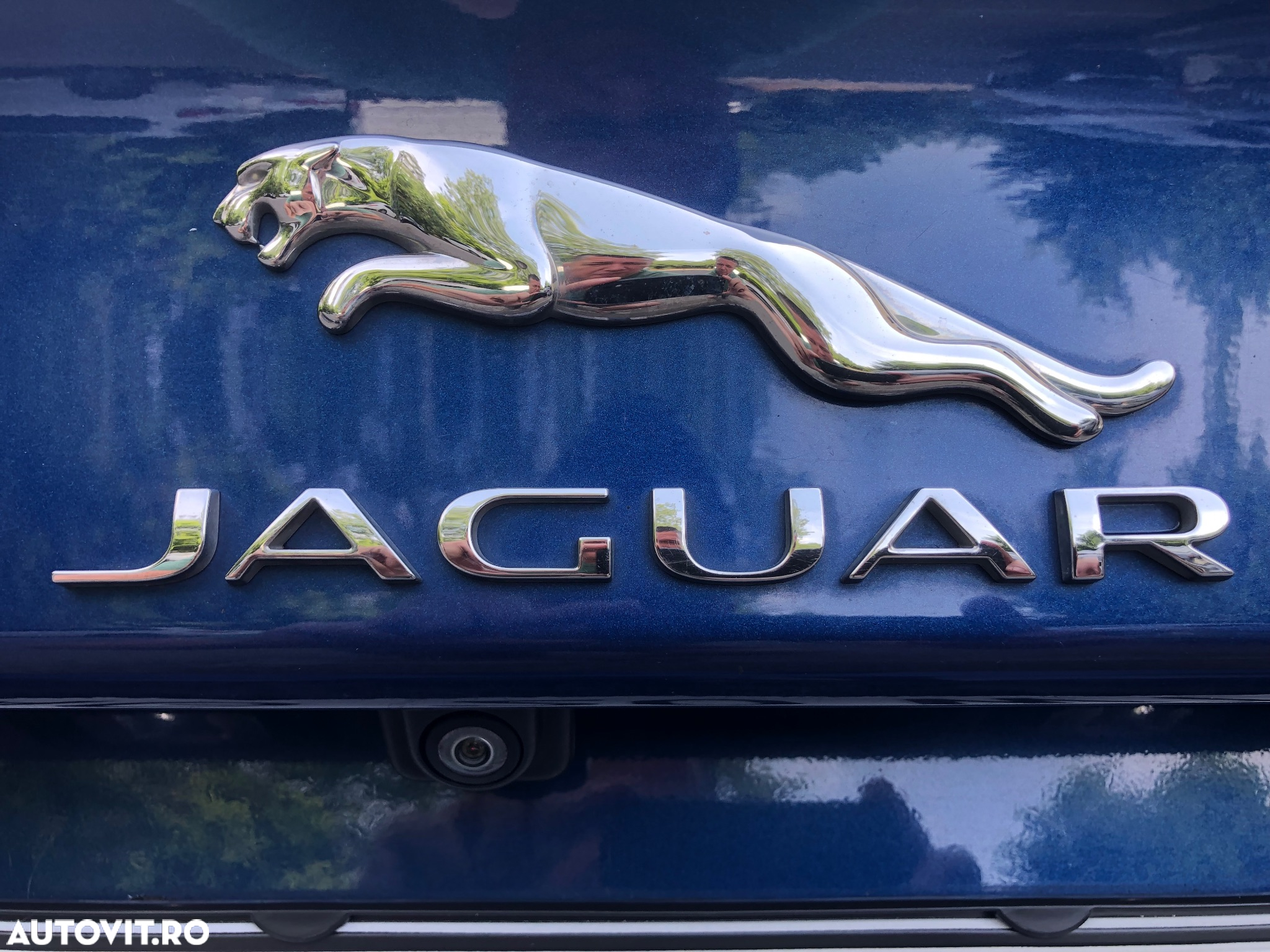 Jaguar XE 2.0 AWD R-Sport - 22