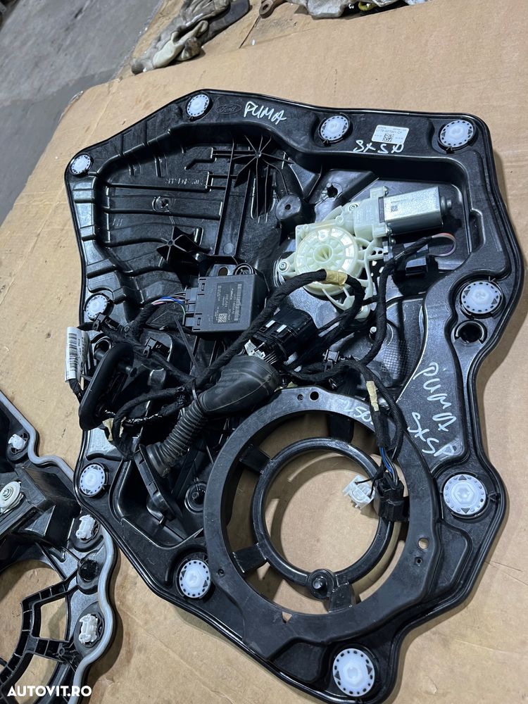Macara geam stanga spate Ford Puma 2022 - 2
