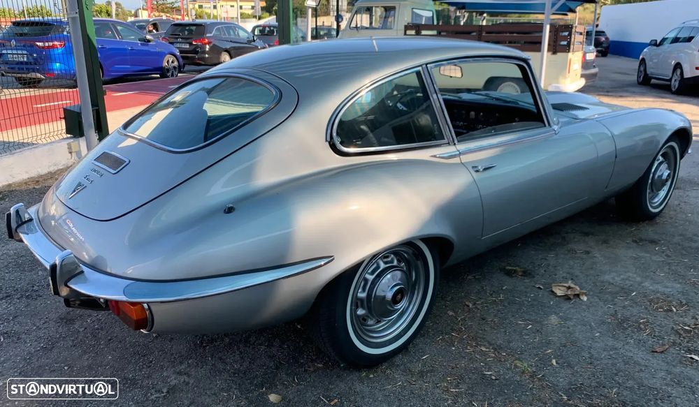 Jaguar E-Type - 5