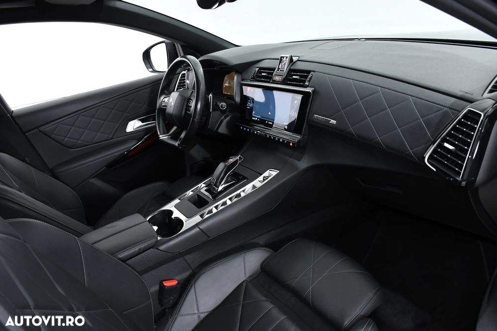 DS Automobiles DS 7 Crossback - 16
