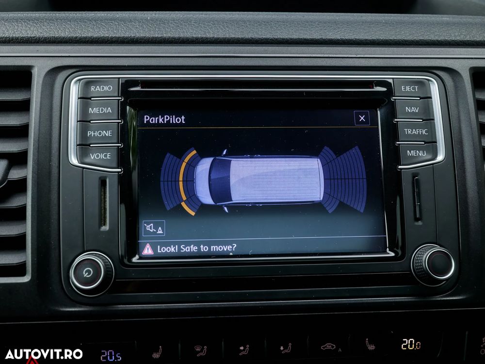 Volkswagen Caravelle KR Comfortline DSG 4M - 27
