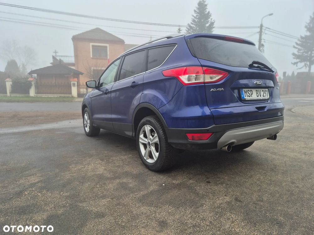 Ford Kuga 1.6 EcoBoost 2x4 Titanium - 6
