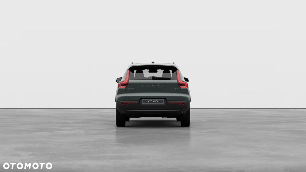 Volvo XC 40 B4 Plus Dark - 7