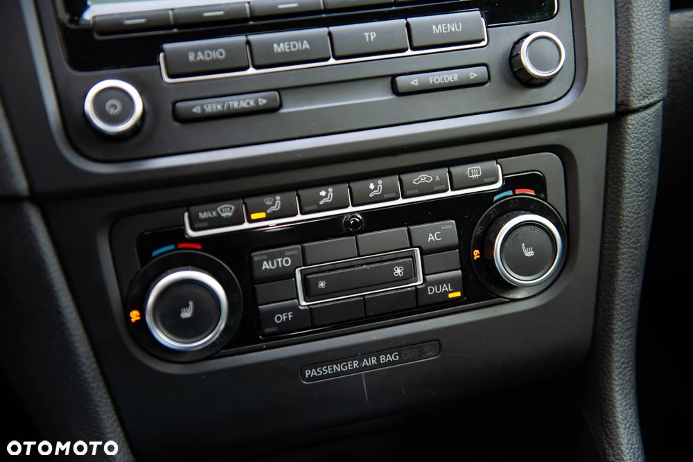 Volkswagen Golf 1.6 TDI BlueMotion Technology DSG Comfortline - 29