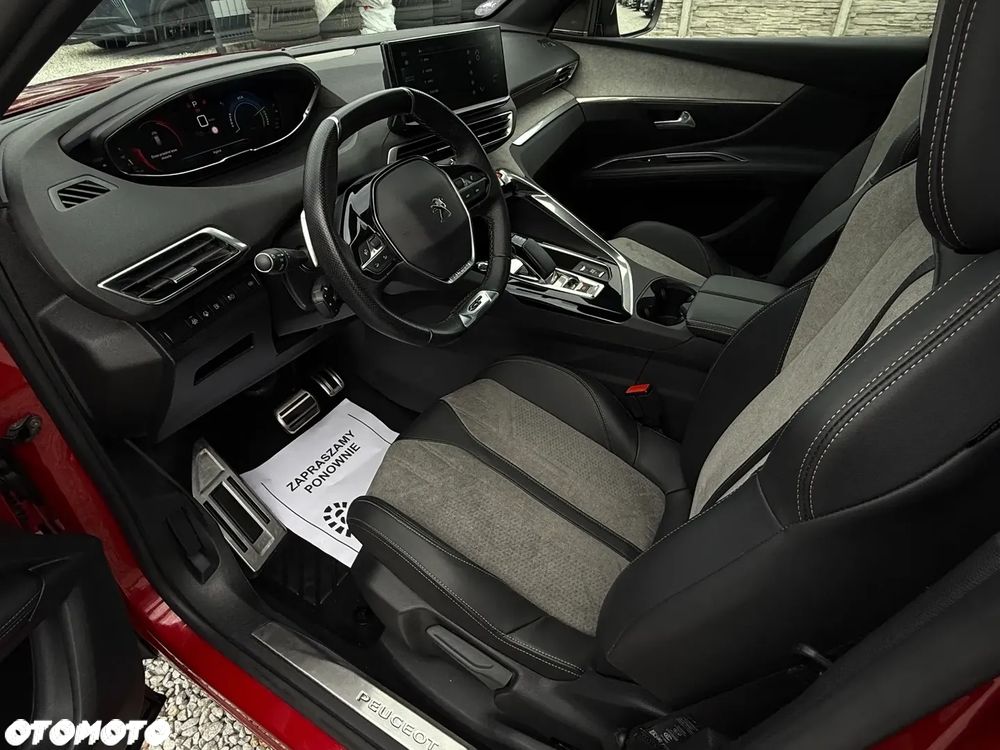 Peugeot 3008 Plug-In Hybrid 225 e-EAT8 GT - 28