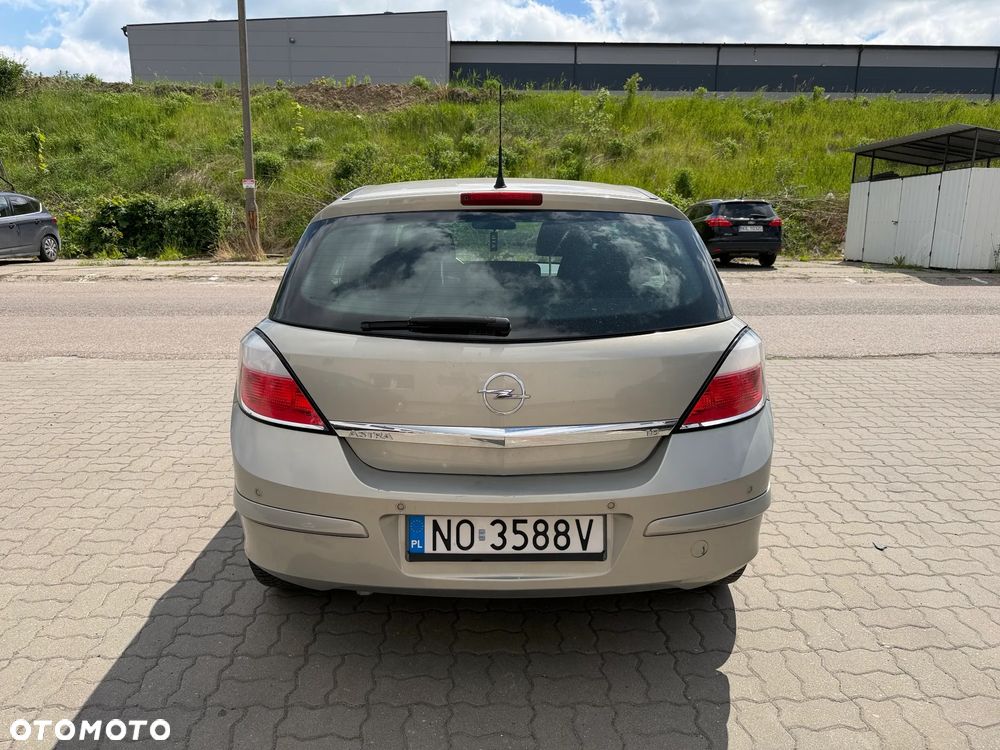 Opel Astra - 4