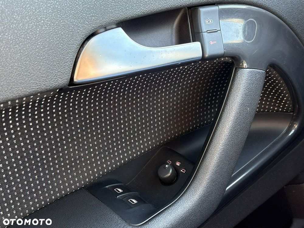 Audi A3 3-drzwiowe 1.8 TFSI Ambition - 28