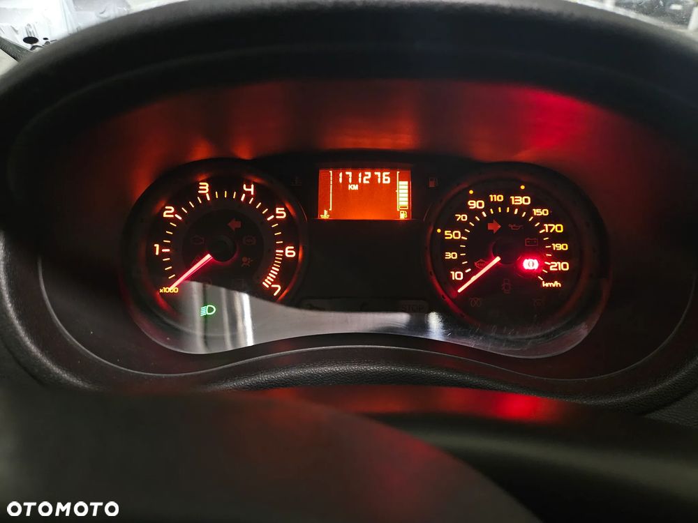 Renault Clio 1.4 16V Authentique - 10