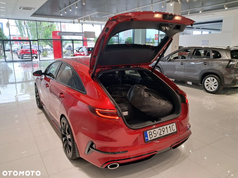 Kia ProCeed - 7
