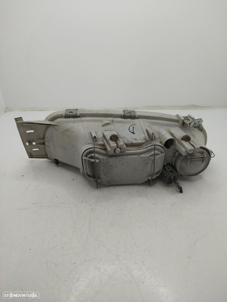 Farol/ Otica Dianteiro Dto Ford Fiesta Iv (Ja_, Jb_) - 2