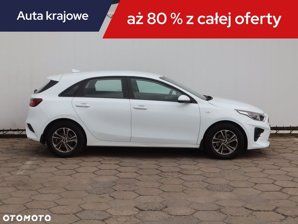Kia Ceed - 8