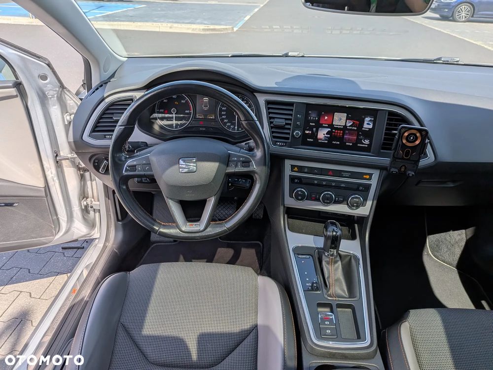 Seat Leon 2.0 TDI DPF Start&Stop DSG XCELLENCE - 10