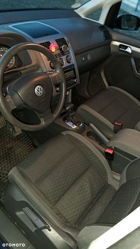 Volkswagen Touran - 7