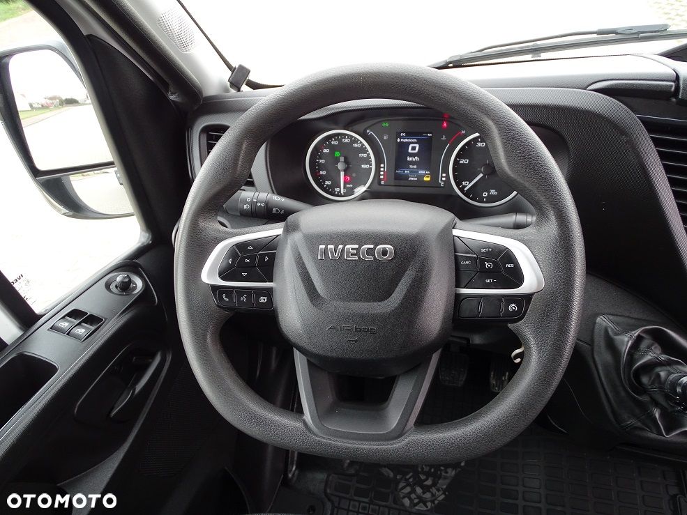 Iveco Daily 50C16 3.0 Wywrotka 3.57 m.+ HDS ŻURAW FASSI 1500 kg. 69 Tyś. Km. SALON PL!! 1 Wł.!! JAK NOWY!! - 37