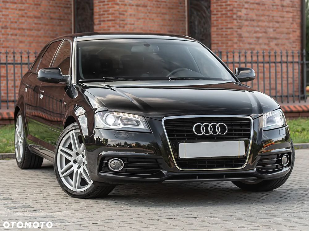 Audi A3 Sportback 1.8 TFSI S tronic S line Sportpaket - 2