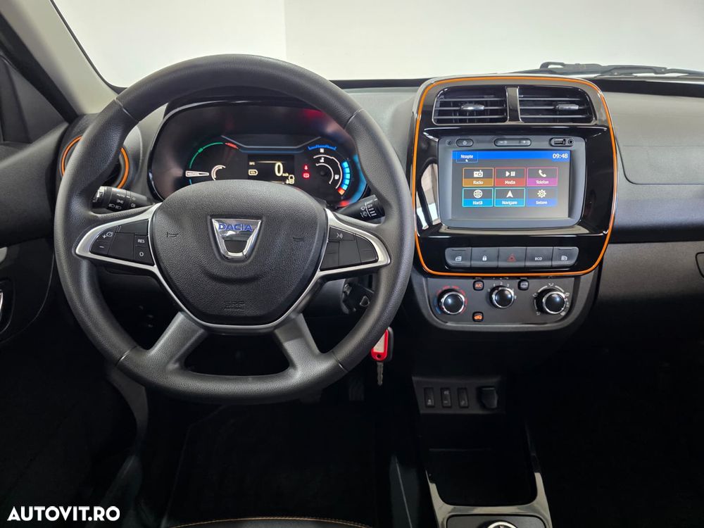 Dacia Spring Expression - 11