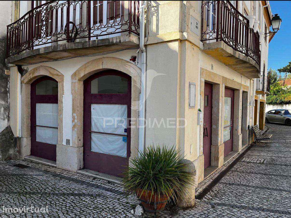 Loja comercial na zona ribeirinha de Constância com elevado potencial - Grande imagem: 3/21