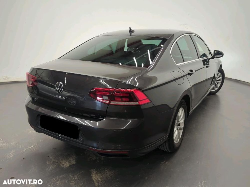 Volkswagen Passat 2.0 TDI DSG Comfortline - 4