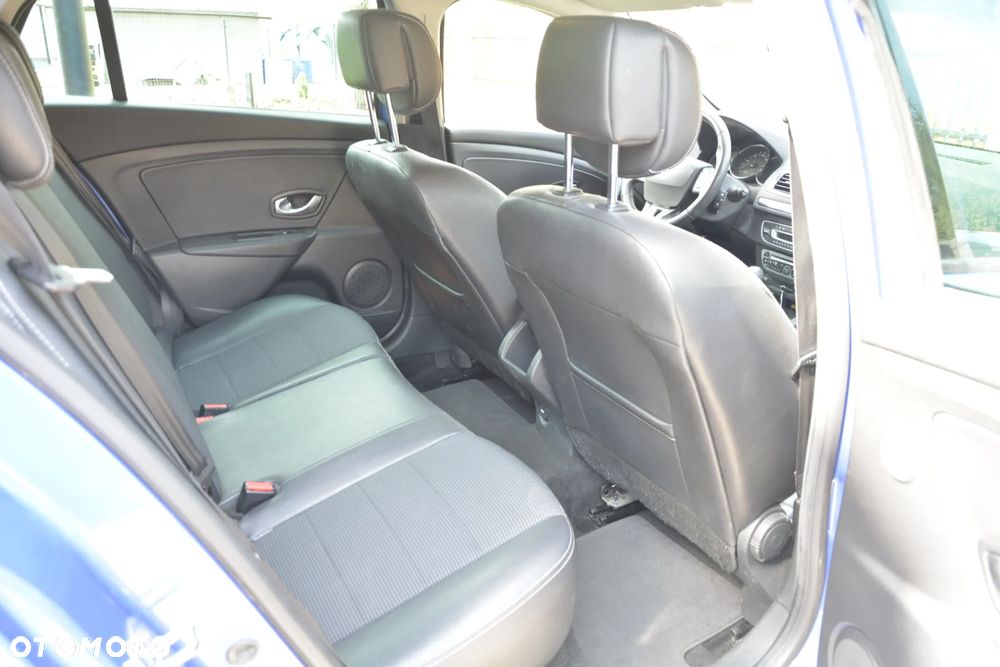 Renault Megane TCe 180 GT - 12