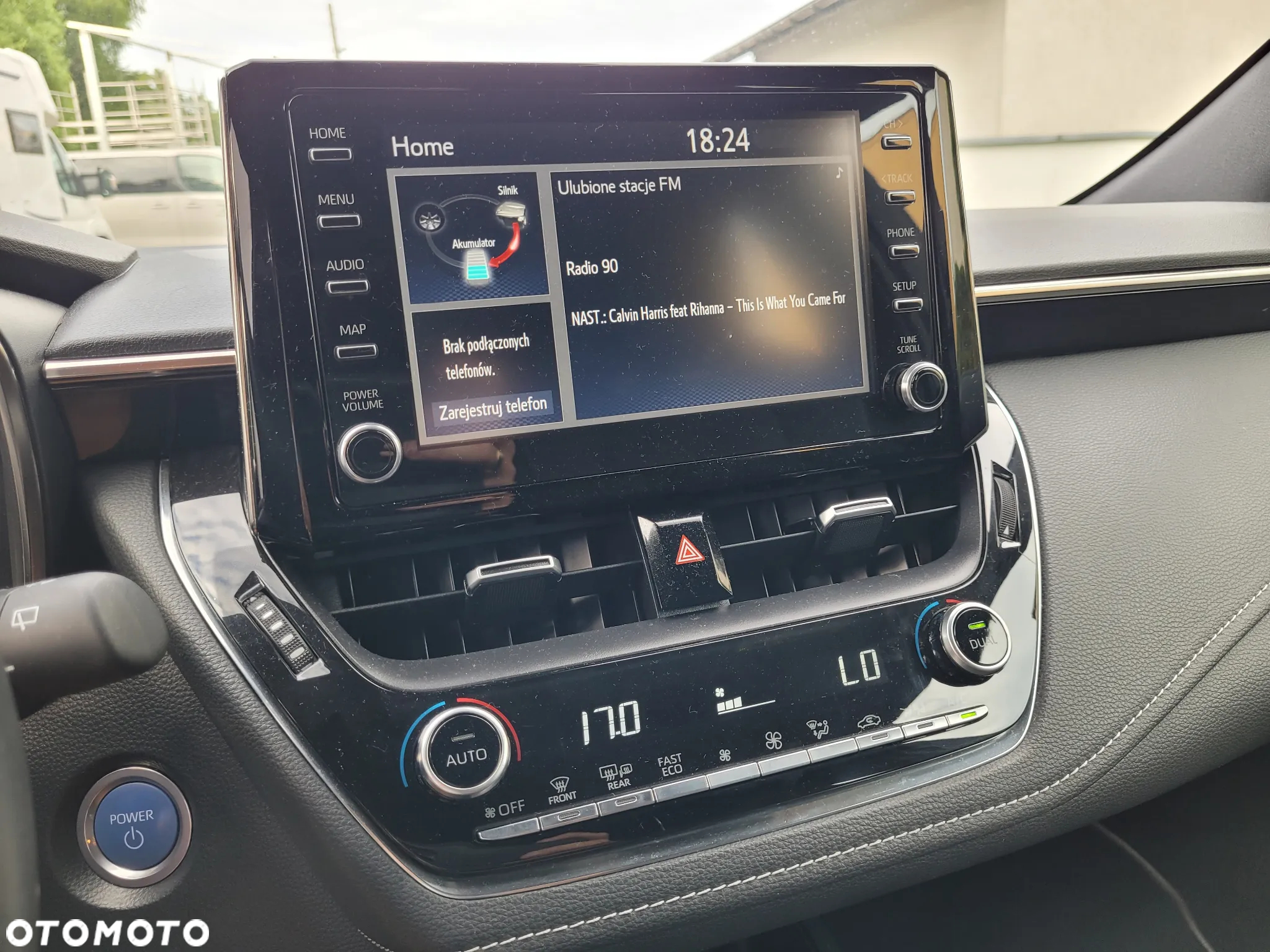 Toyota Corolla 1.8 Hybrid Touring Sports Comfort - 16