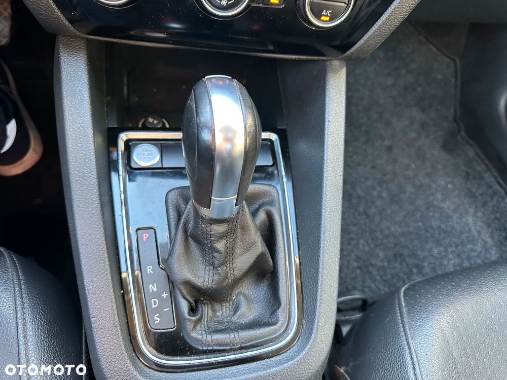 Volkswagen Jetta - 21