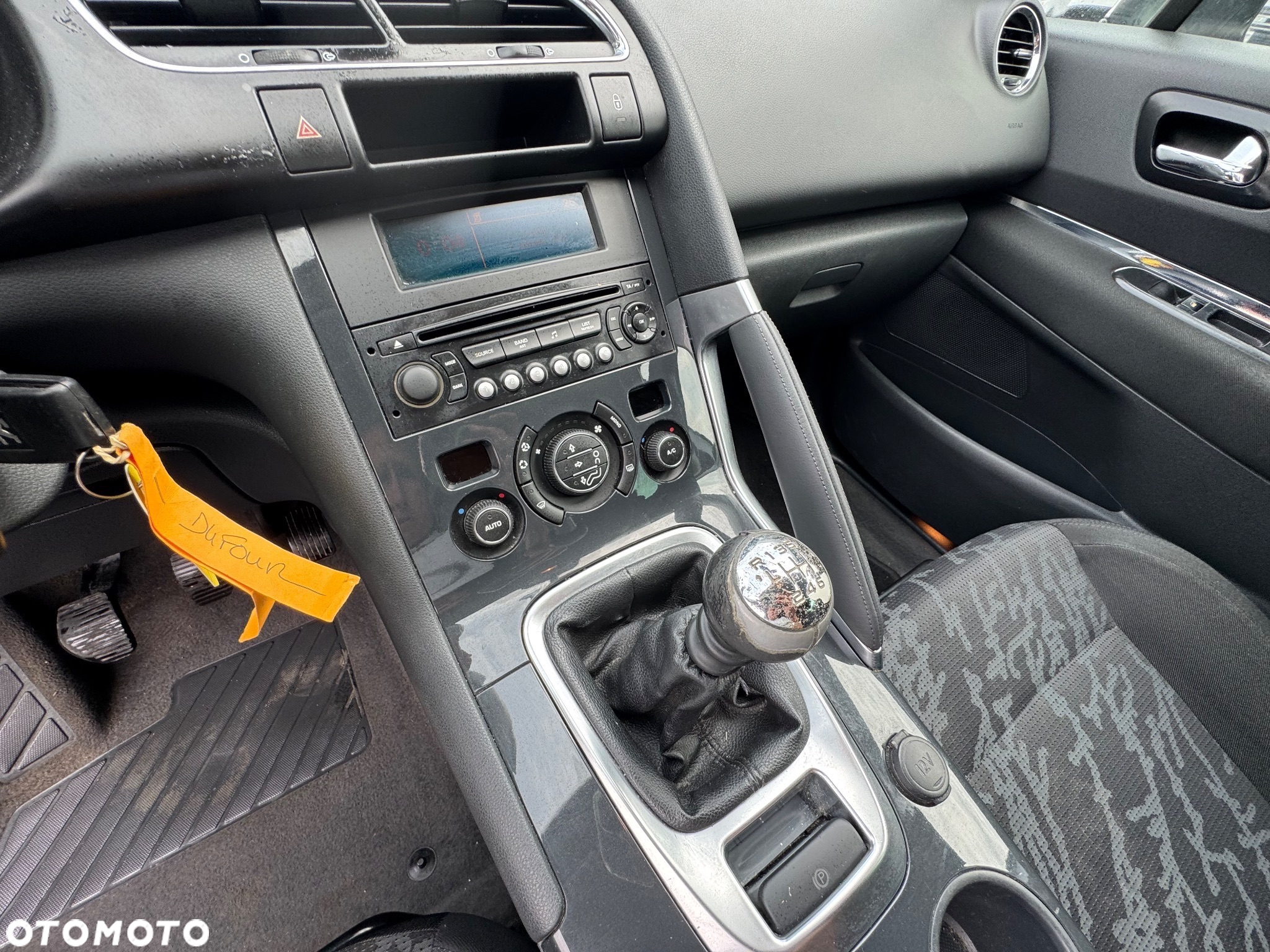 Peugeot 3008 1.6 HDi Premium - 18