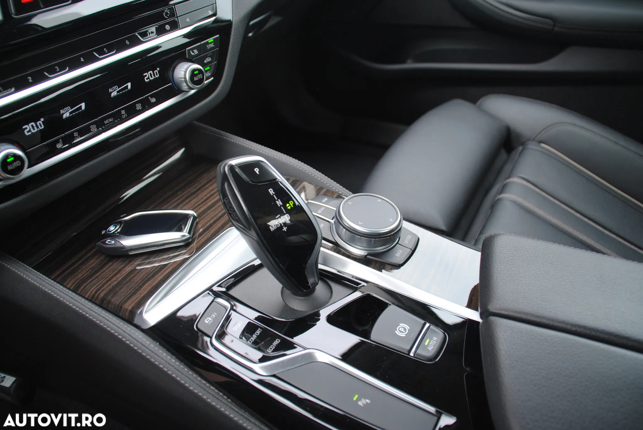 BMW Seria 5 520i AT - 25