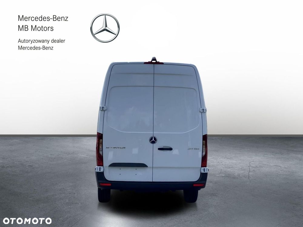 Mercedes-Benz Sprinter - 6