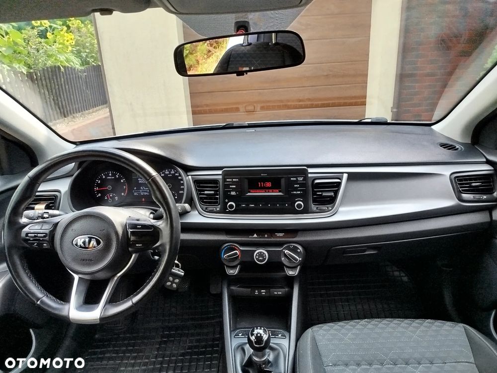 Kia Rio 1.2 M - 10