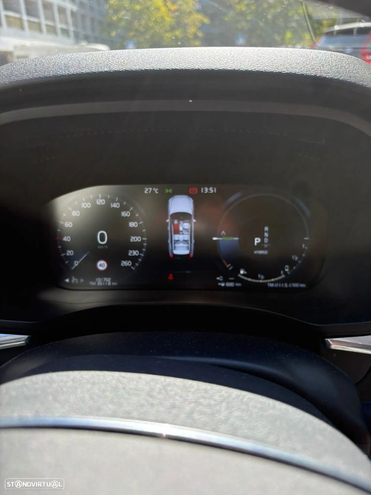 Volvo XC 60 2.0 T8 PHEV Momentum AWD - 17