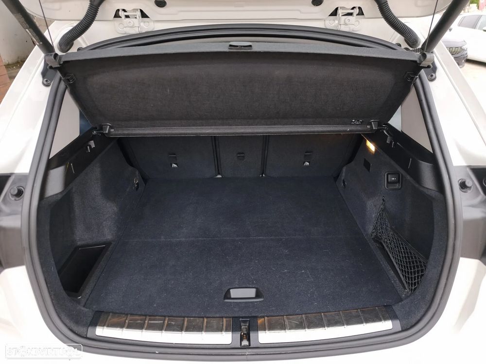 BMW X1 25 e xDrive Corporate Edition - 15